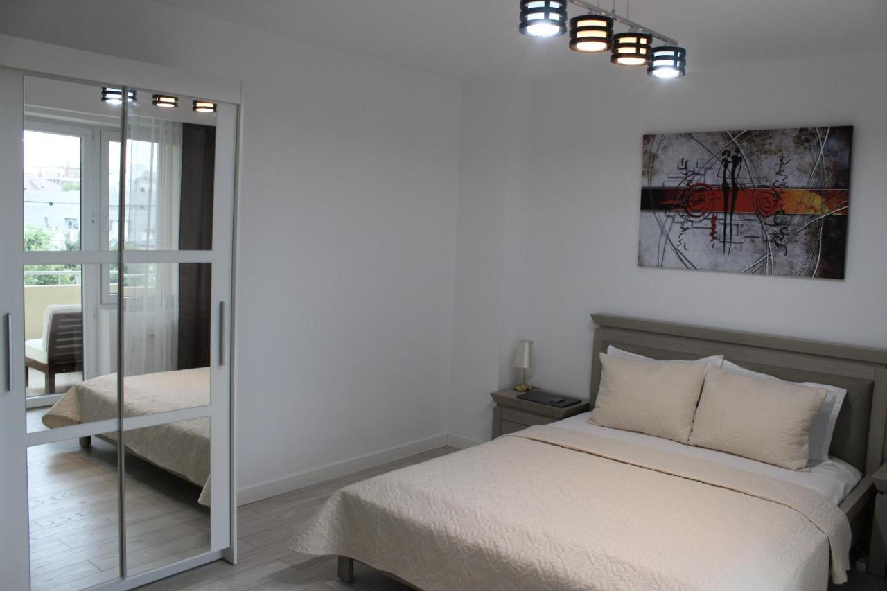 Luxury City Center Apartment - Romana ブカレスト エクステリア 写真