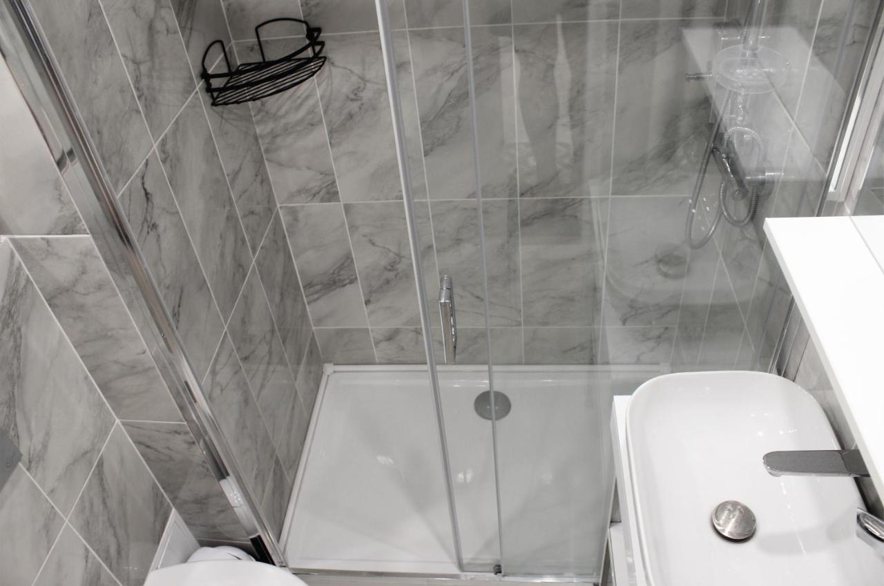 Luxury City Center Apartment - Romana ブカレスト エクステリア 写真